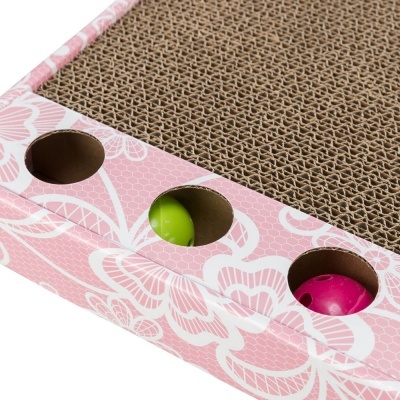 ARRANHADOR EM CARTÃO COM BRINQUEDOS