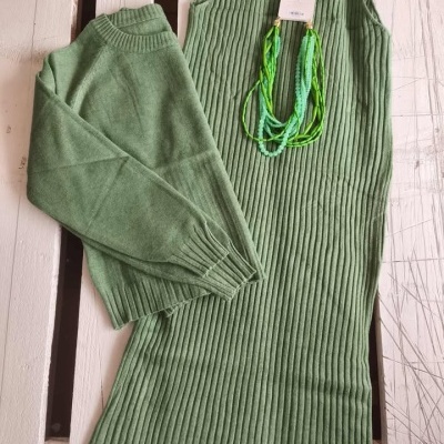 Conjunto vestido e malha