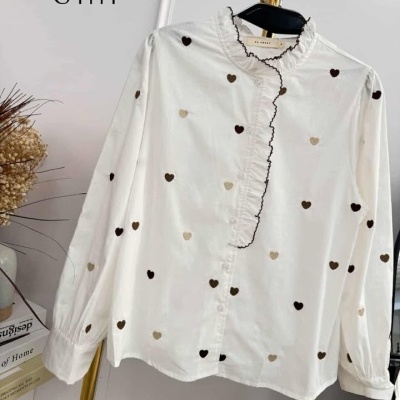 Camisa corações tons terra