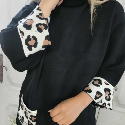 Malha com detalhe animal print