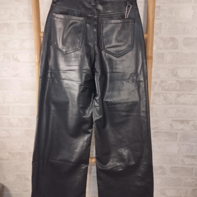 Calça wide leg ecopele