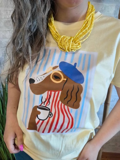 T-shirt Cão Arte amarelo