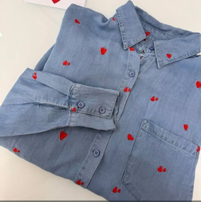 Camisa ganga com coracoes