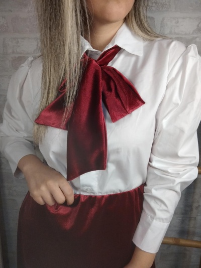 Camisa com maxi laço de veludo