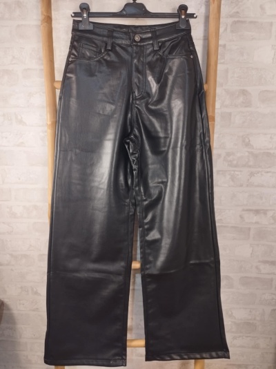 Calça wide leg ecopele