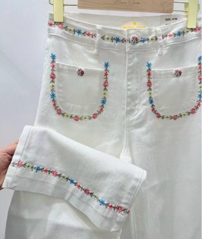 Calça wide leg bordada