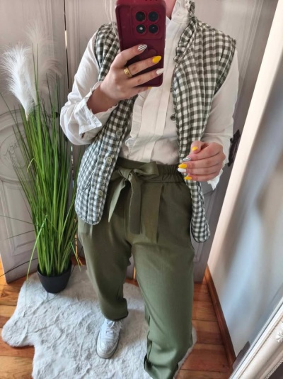 Calça estilo clássico com laço