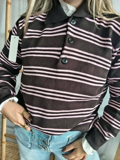 Polo malha riscas rosa