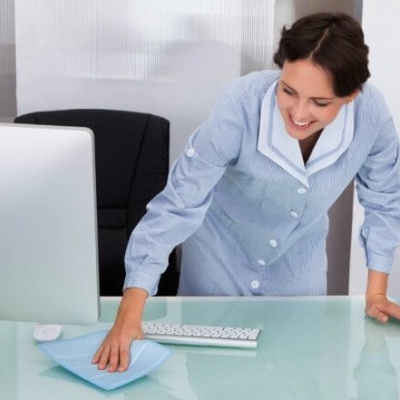 REMOVEDOR DE MANCHAS EM SECRETÁRIAS- 1L - CLEAN  MARK