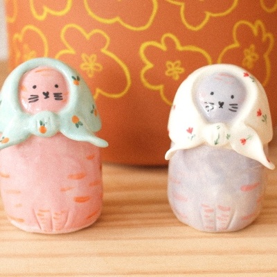 Gatito lenço flores