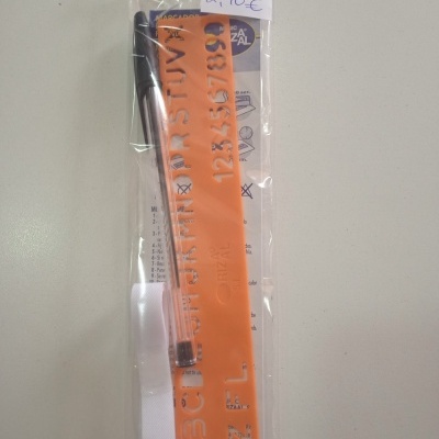 Kit Marcardor p/Roupa  c/Caneta e Regua