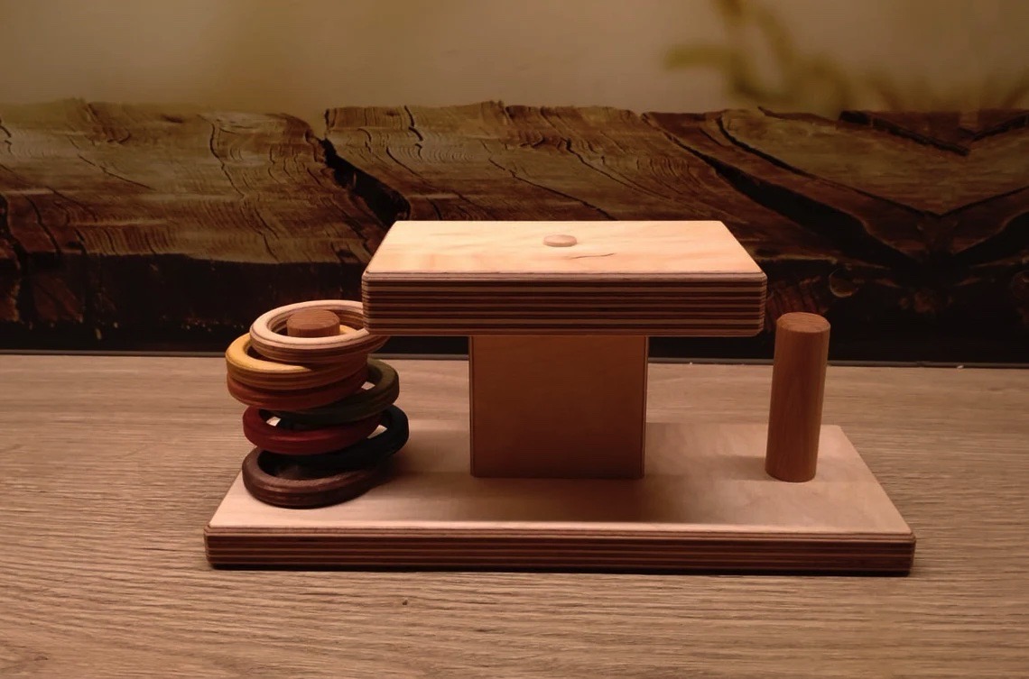 Sliding Colored Discs