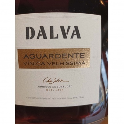 Aguardente&#x20;V&#x00ED;nica&#x20;Velh&#x00ED;ssima&#x20;Dalva&#x20;0.7&#x20;cl