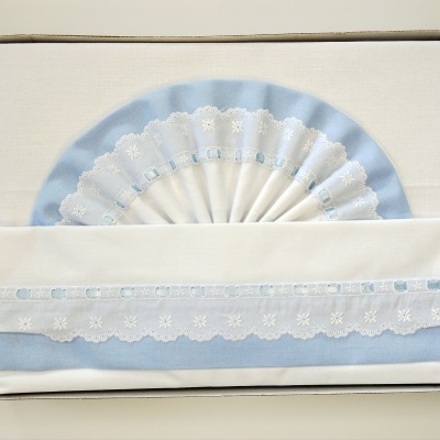 Jogo Cama Grades Algodão "Bordado Inglês"