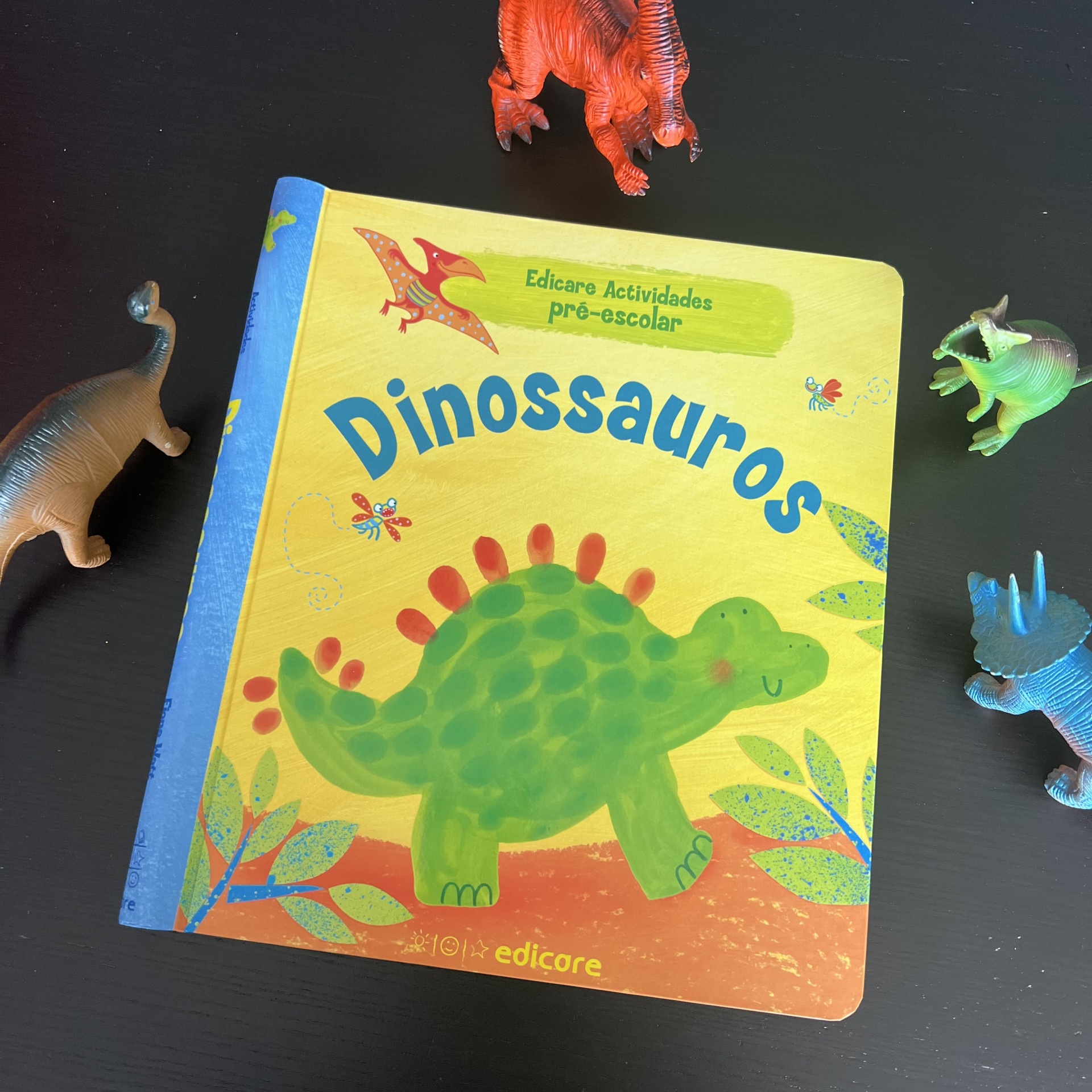 DINOSSAUROS (Atividades Pré-escolar)