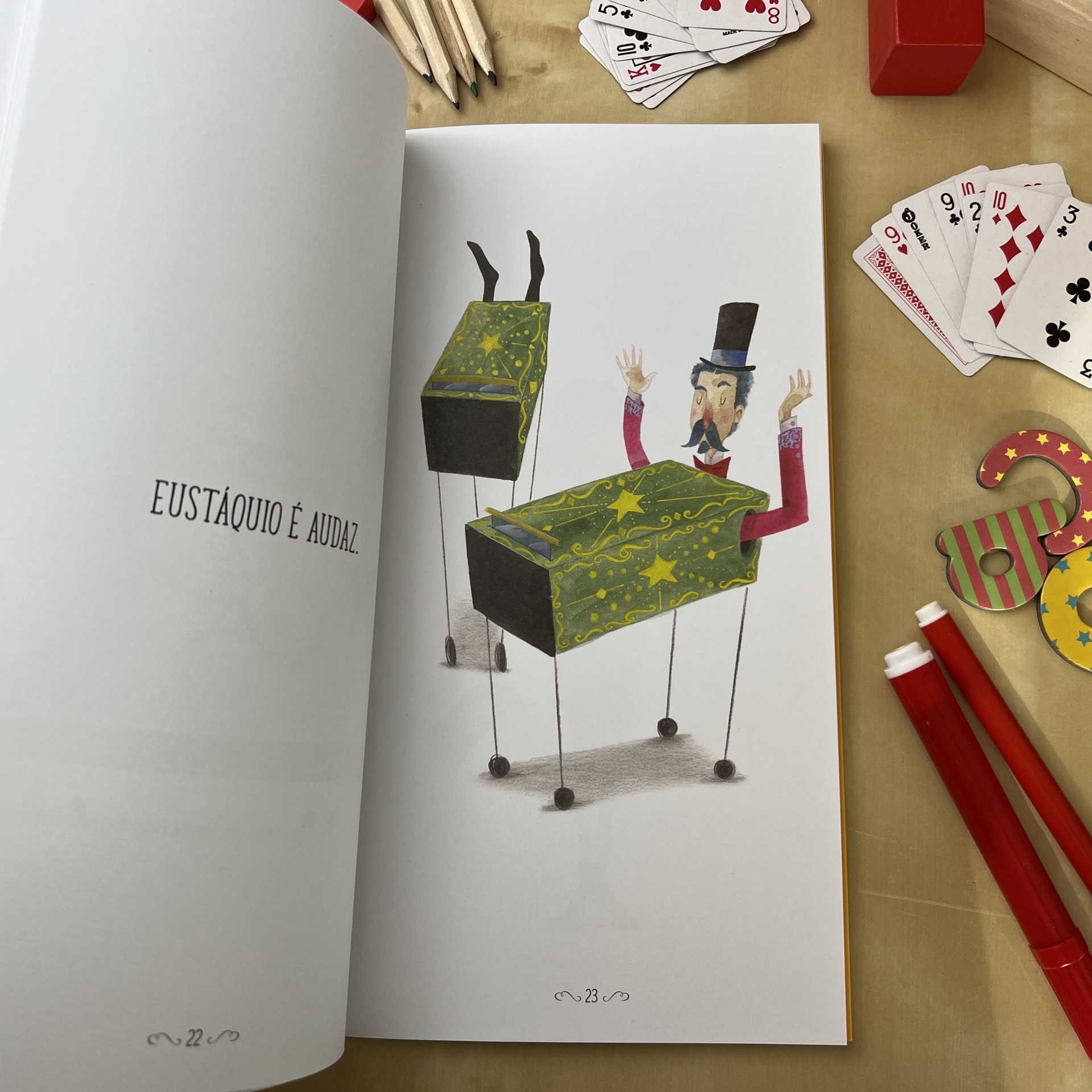 EUSTÁQUIO, O MÁGICO MAGNÍFICO