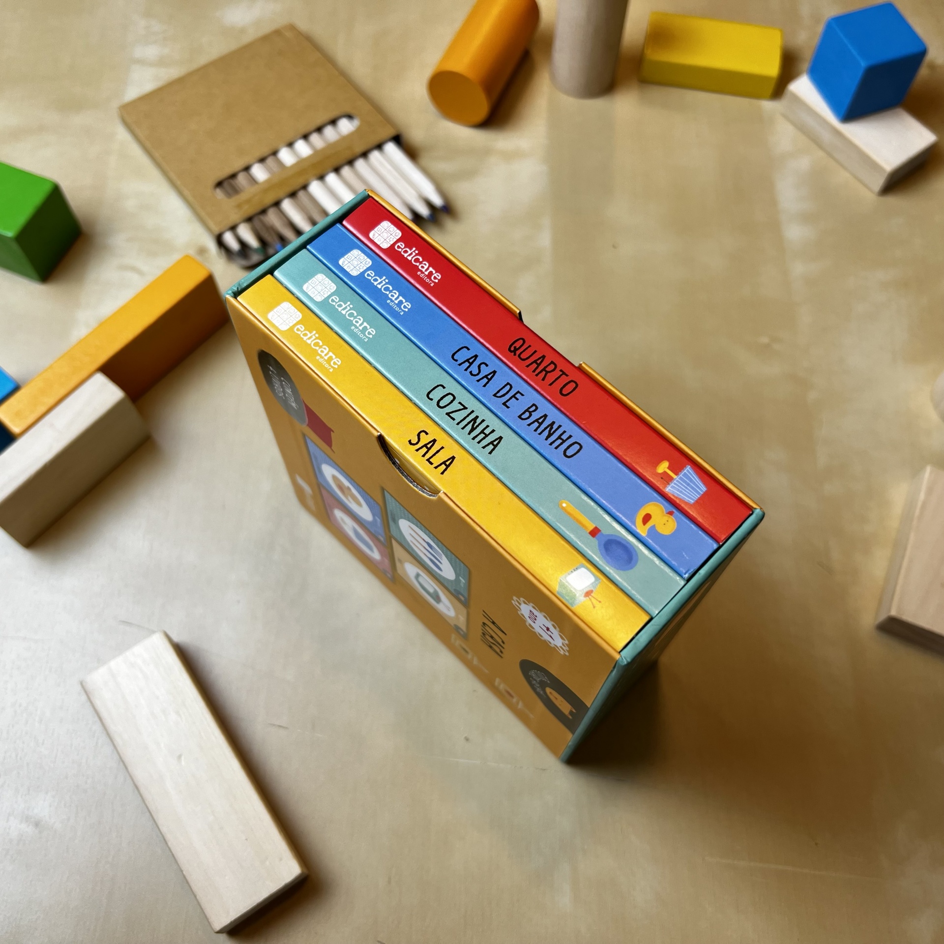 1ª BIBLIOTECA - A CASA