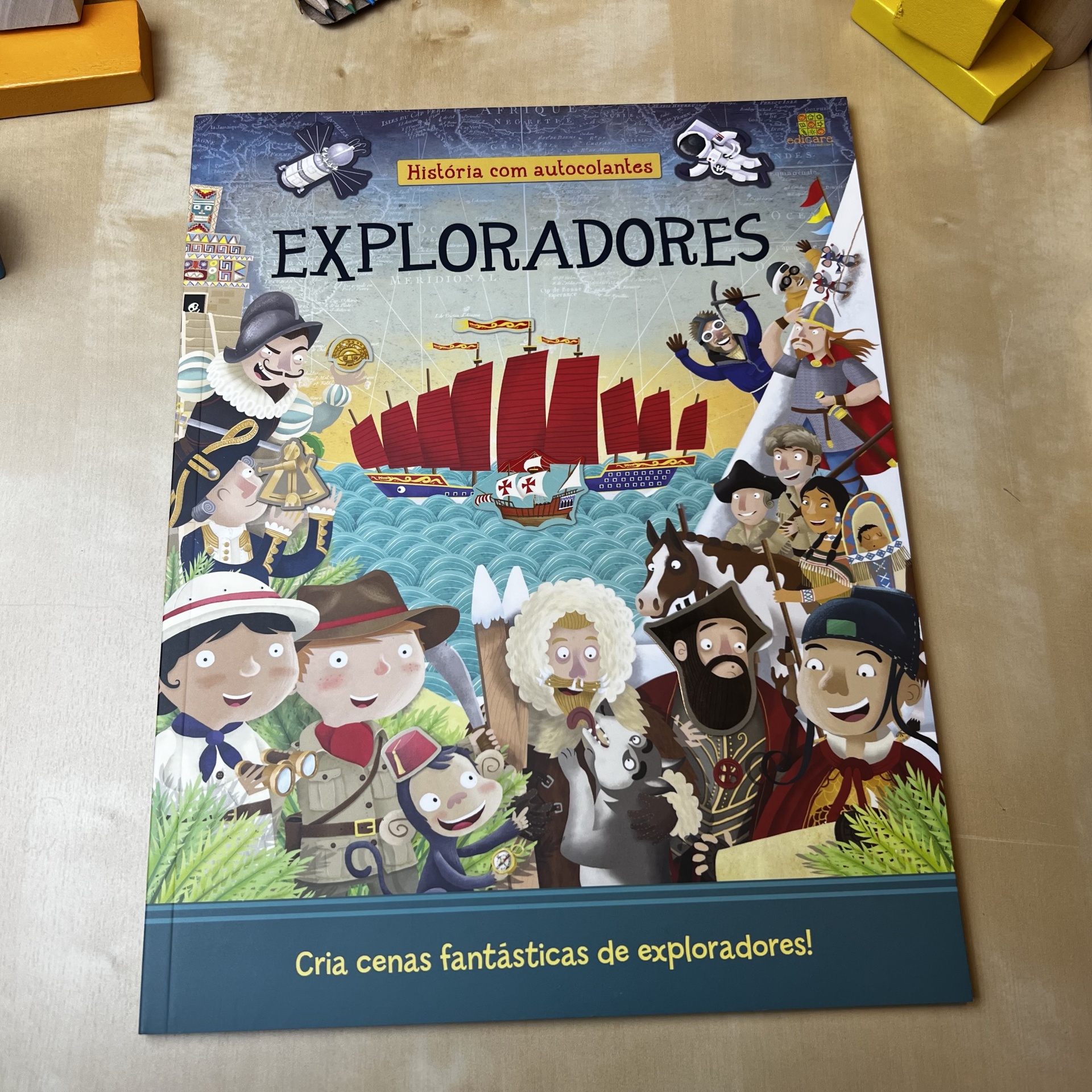 EXPLORADORES