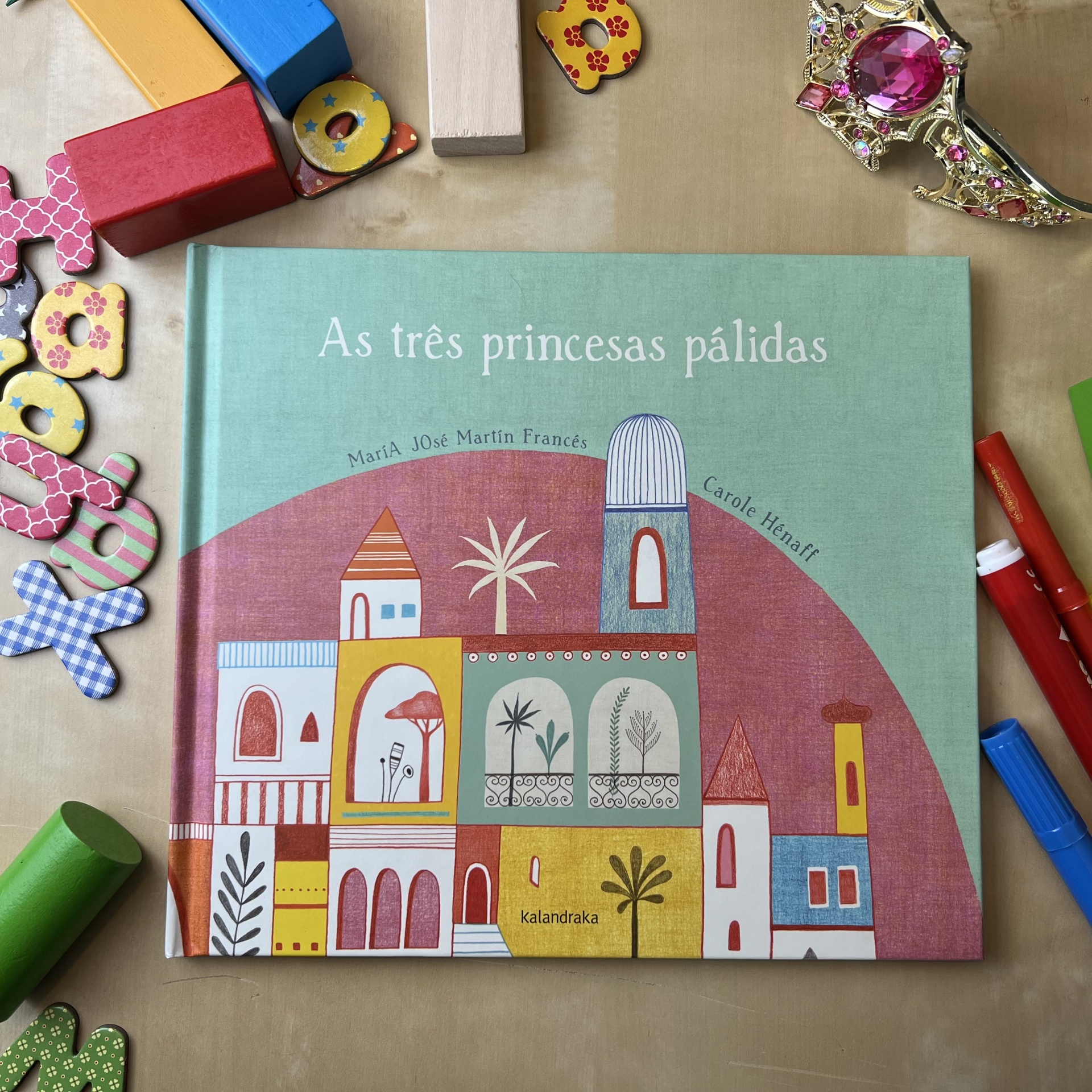 AS TRÊS PRINCESAS PÁLIDAS