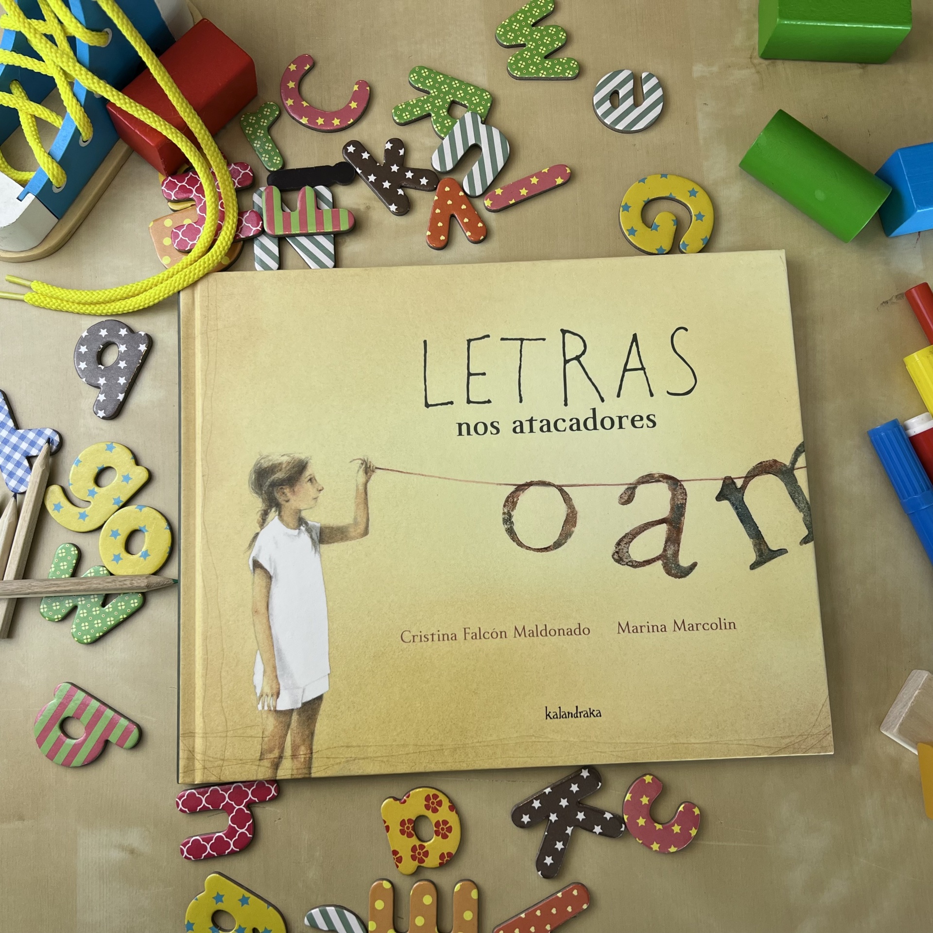 LETRAS NOS ATACADORES