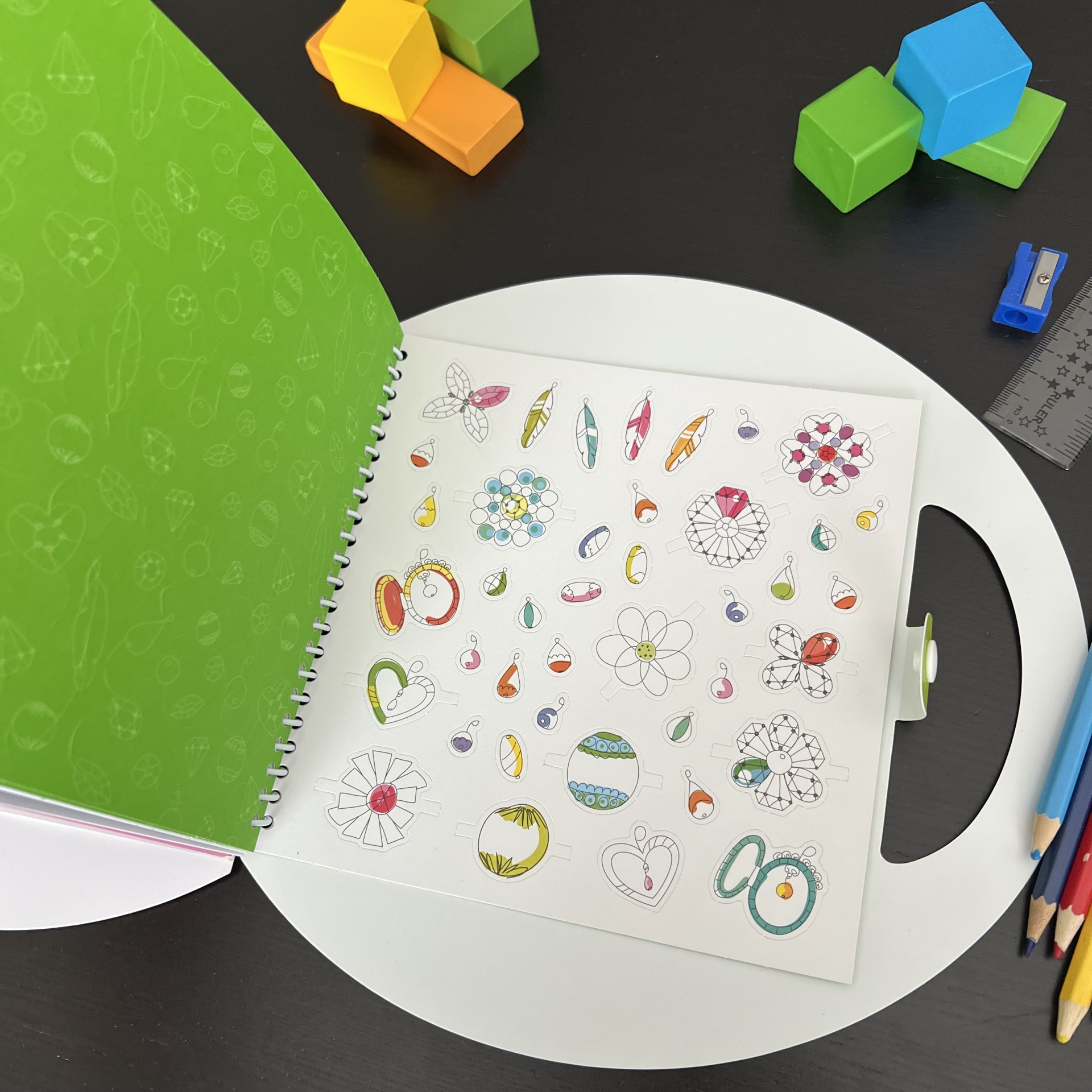 LILI CHANTILLY - JÓIAS