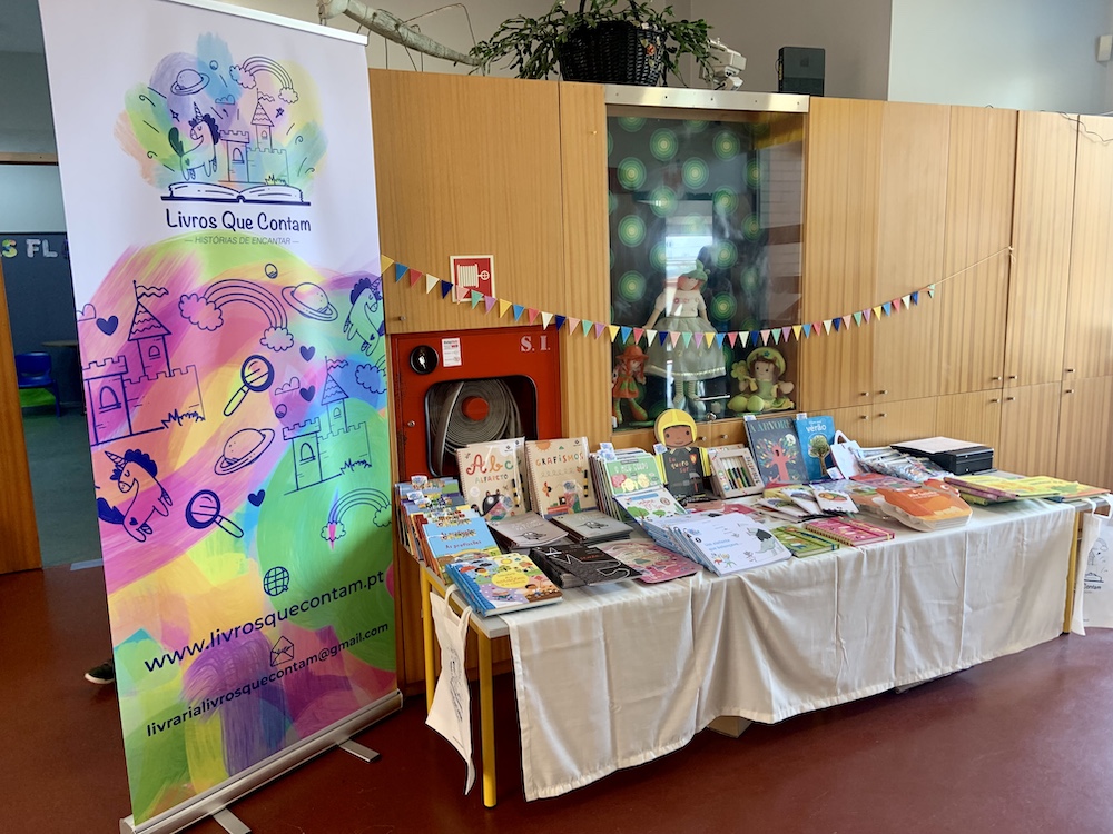 Atividades Literárias para Comunidades Escolares Atividades Literárias para Comunidades Escolares