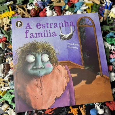 A Estranha Família