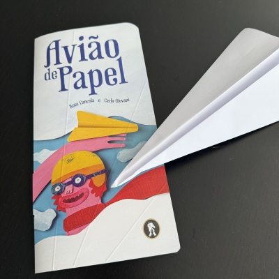 Avião de papel