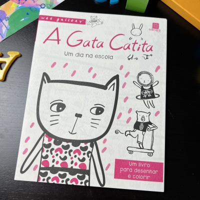 A GATA CATITA - DESENHAR E COLORIR