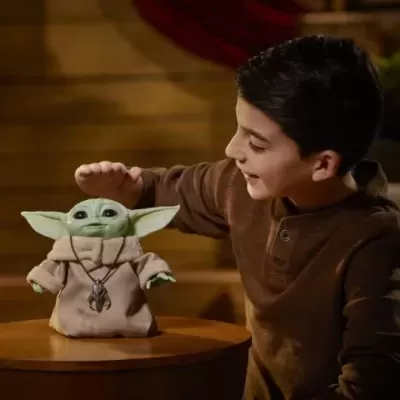 Hasbro Star Wars The Child Animatronic Baby Yoda 25cm