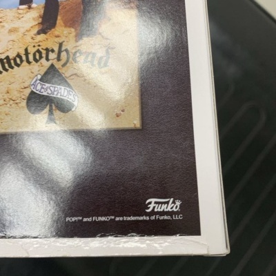 Funko POP! Albums Motorhead Ace Of Spades #08 caixa danificada