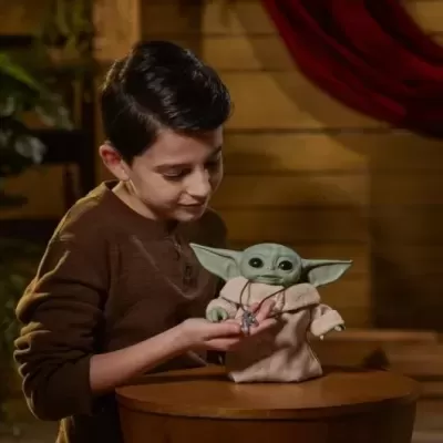 Hasbro Star Wars The Child Animatronic Baby Yoda 25cm
