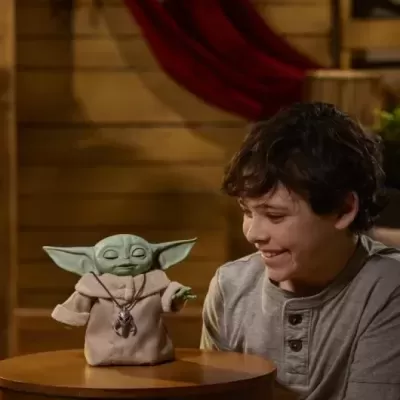 Hasbro Star Wars The Child Animatronic Baby Yoda 25cm