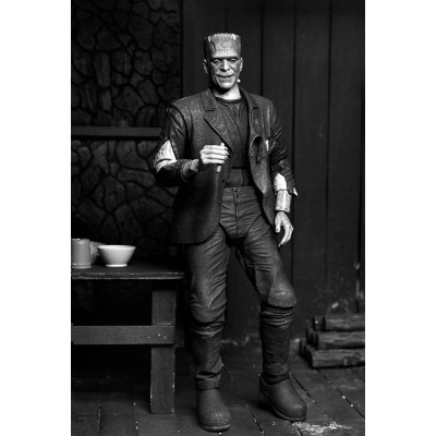Universal Monsters Action Figure Ultimate Frankenstein's Monster (Bride of Frankenstein) (B&W) 18 cm