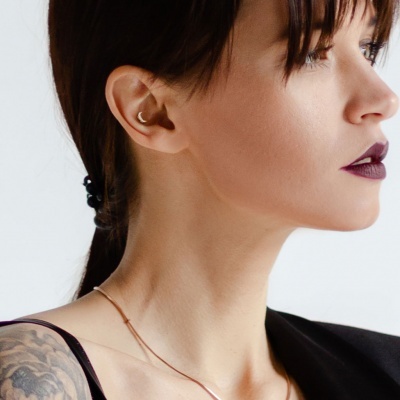 Body piercing - para cartilagem, labret em aço cirúrgico com lua e cristais LI56