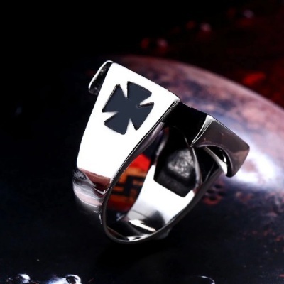 Anel de Aço Cirúrgico 316L cruz de guerra recorte RSS112