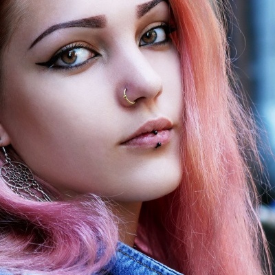 Argola de Titanio de torcer com bolinha fixa para nariz e orelha T23RF1