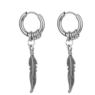 Par de argolas étnicas em aço inoxidavel com pena pendente EH034