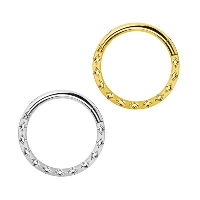 Argola de aço cirurgico com padrão frontal geométrico PY-142