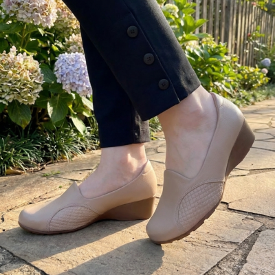 Sapato Confortável Modare Beje