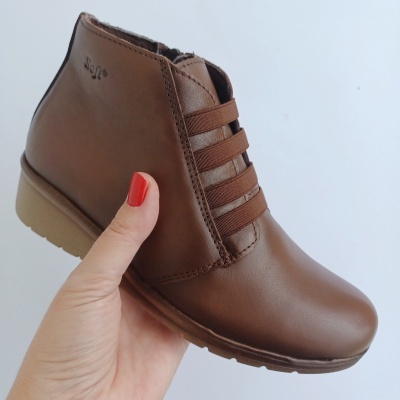 Bota Confortável em Pele Elástico Castanha
