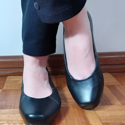 Sabrina Preta Confortável Senhora Modare