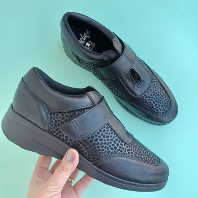 Sapatilhas Pele Confortáveis Velcro Sapatilhas Pele Confortáveis Velcro