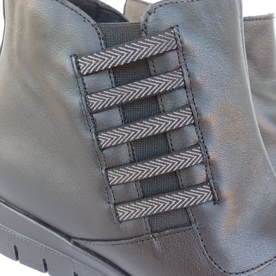 Bota Confortável Pele Elásticos Preta