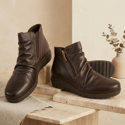 Bota Confortável em Pele Cognac Valeria's