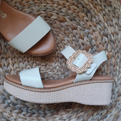 Sandália Confortável Cunha Fresia Beje