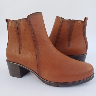 Bota Confortável em Pele Castanha Valéria's