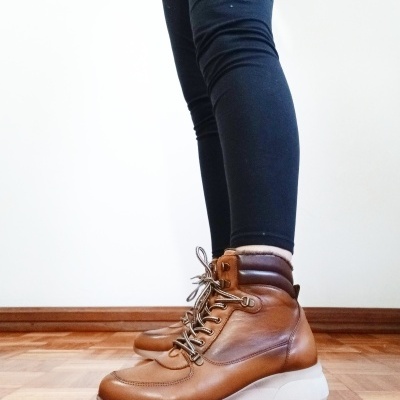 Bota em Pele e Pelo Castanha