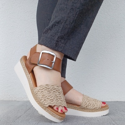 Sandália Confortável Cunha Fresia Couro