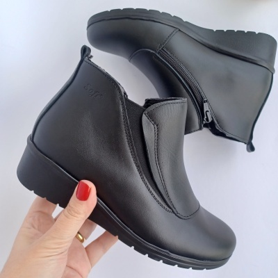 Bota Confortável em Pele Elástico Preta Drakart